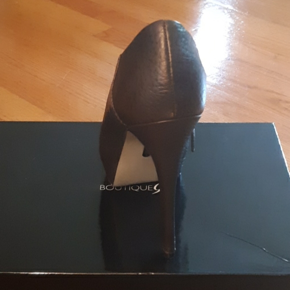 Booties - Picture 3 of 7